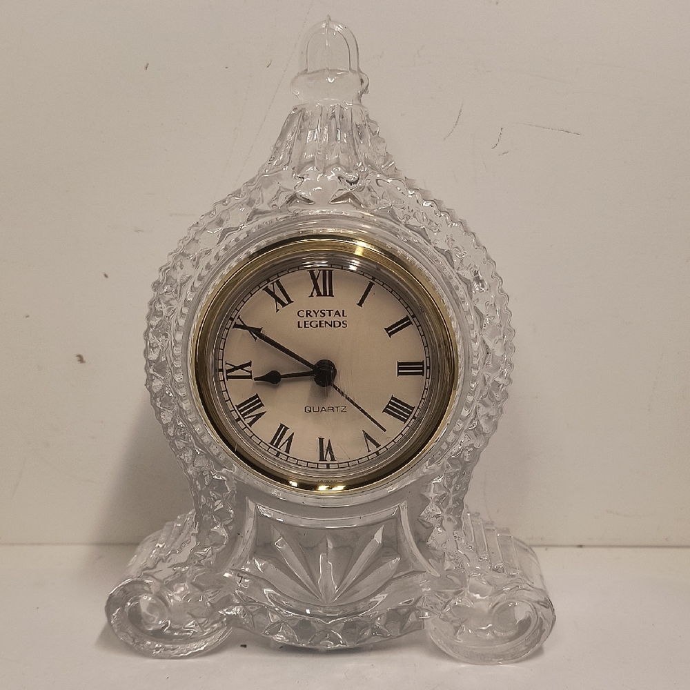 Crystal Legends By Godinger Petite Gothic Clock 24% Lead Crystal Quartz Roman Nu